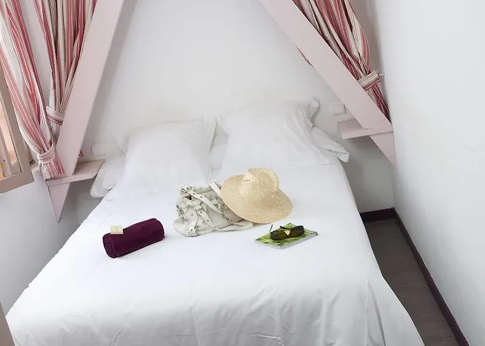 L'auberge Du Village Hotel 4*